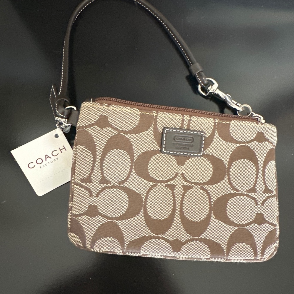 Coach wristlet brand new
